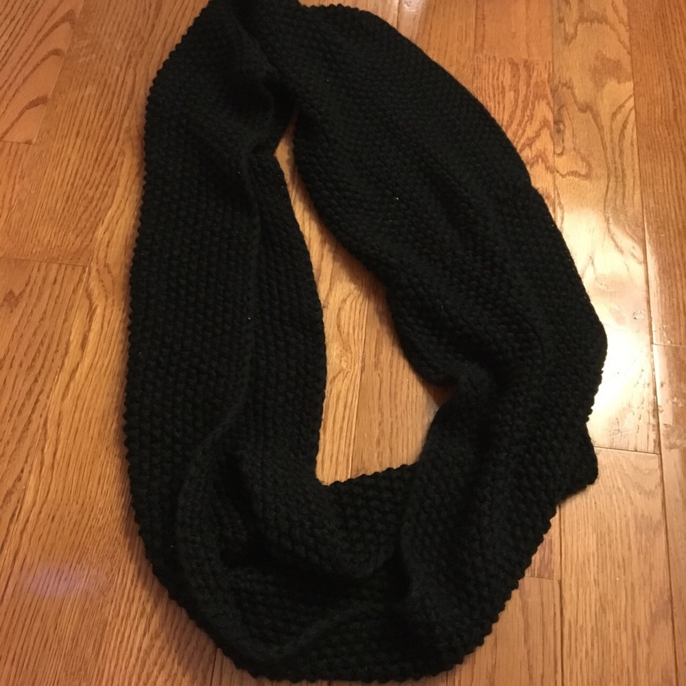 Infinity scarf